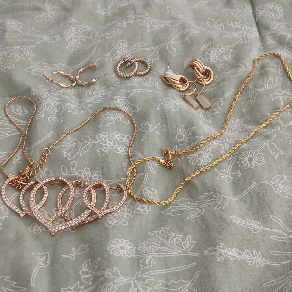 Elegant Gold Plated Jewlery